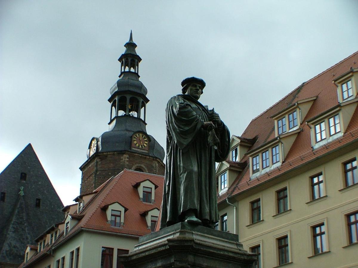 Hotel garni Pension Zur Lutherstadt Lutherstadt Eisleben Exteriör bild